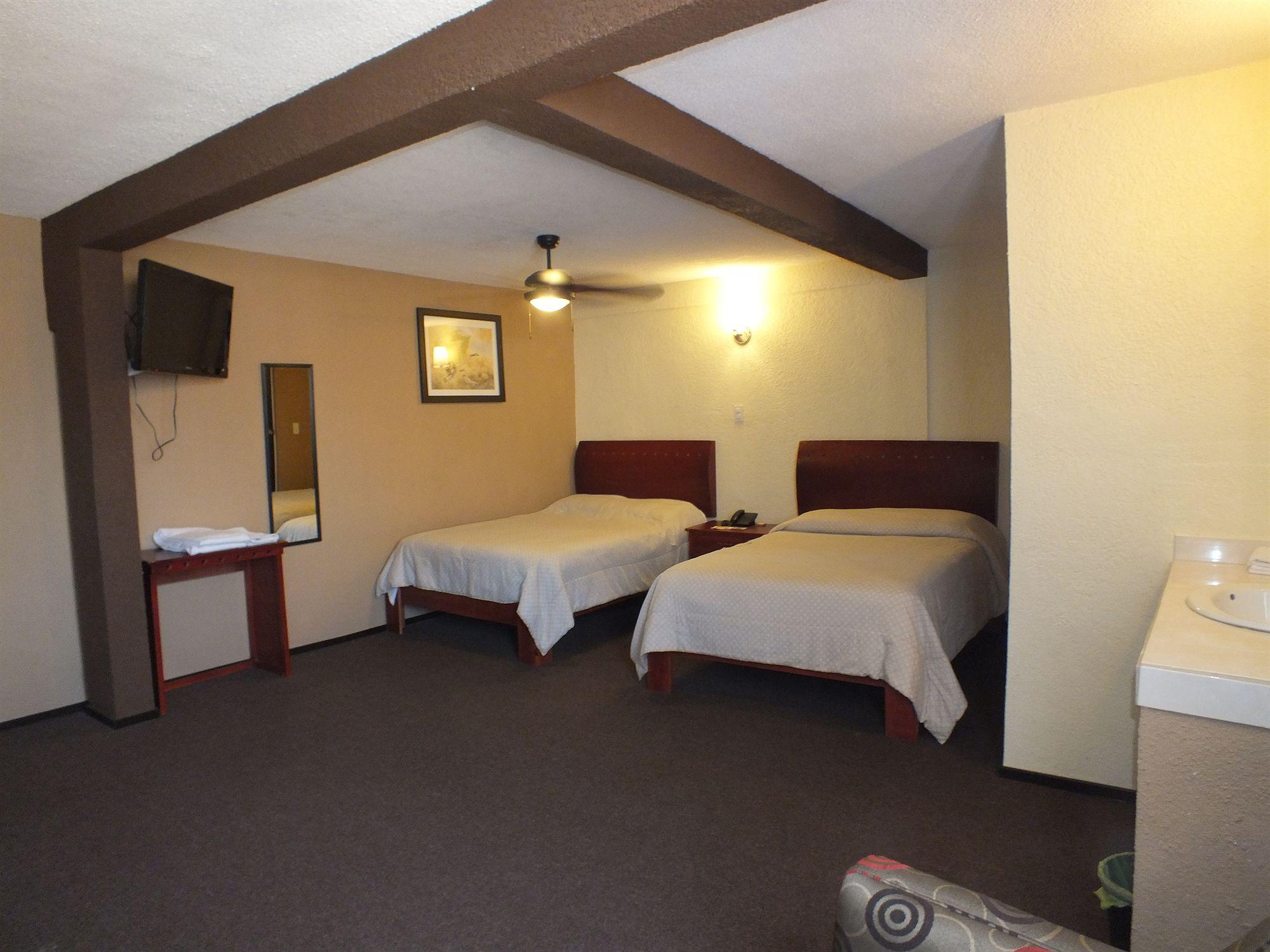 Hotel Rincon Real Suites Дуранґ Екстер'єр фото